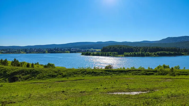 Участок в рес. Башкирия, Белорецкий р-н, радом с Тирлянским вдхр. до воды - 150м. ~25 соток. ,, Республика Башкортостан — фото 1